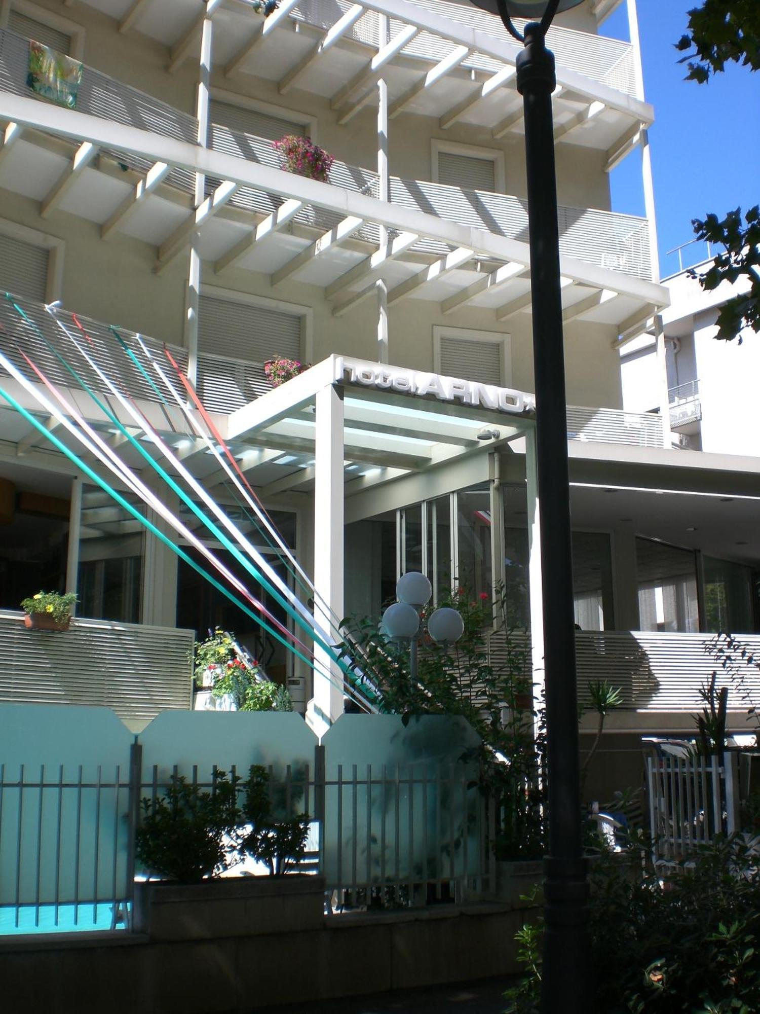 Hotel Arno Rimini Exteriör bild